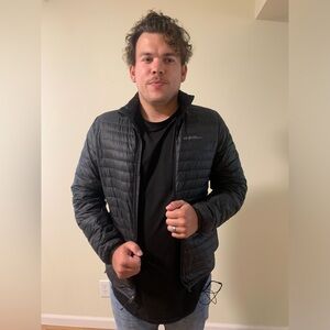 Men’s Eddie Bauer puff jacket